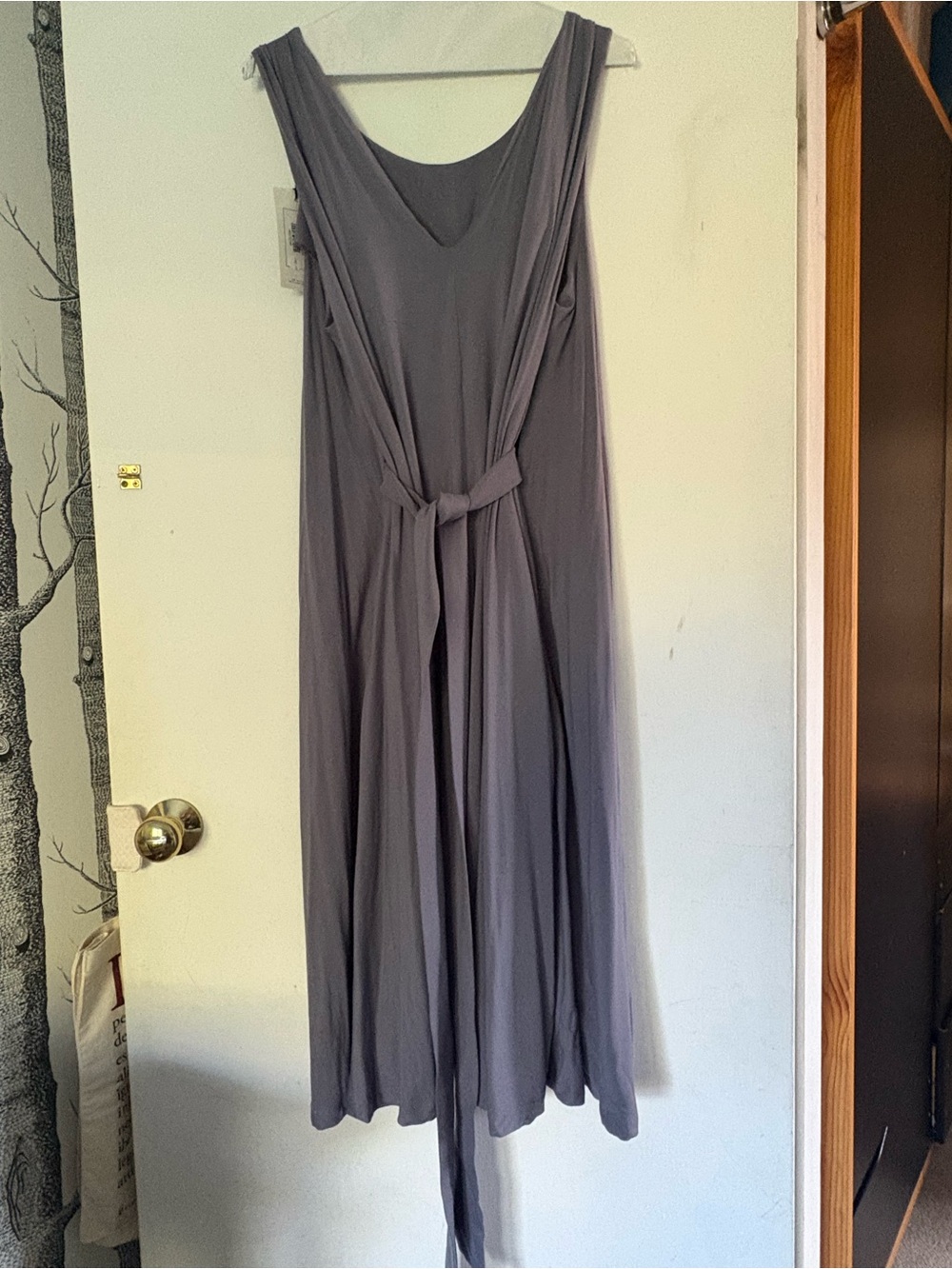 Éditons de robes Tie-Waist Midi Dress - Gray